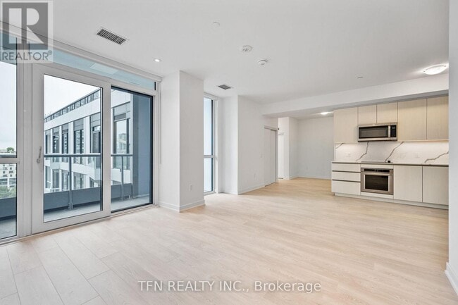 Building Photo - 15 Richardson St