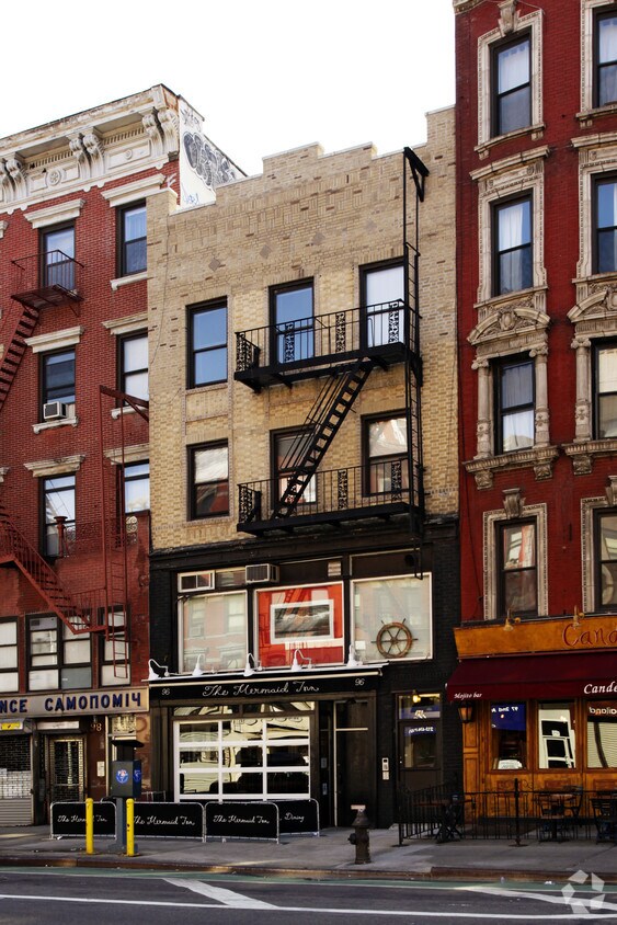 Building Photo - 96 2nd Ave