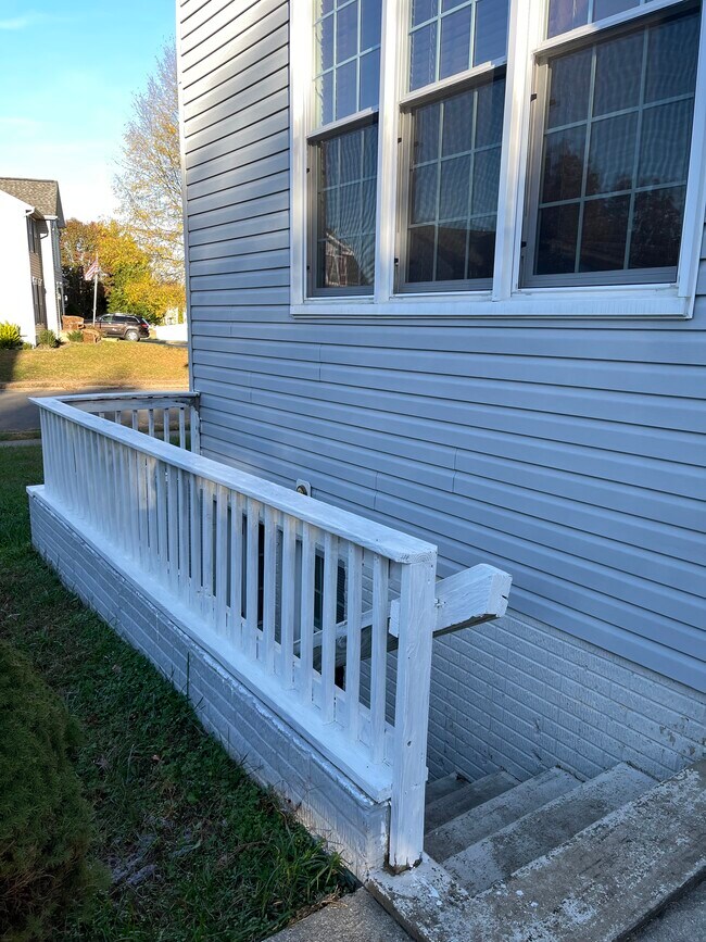 Fotografía del edificio - 10410 Napoleon St