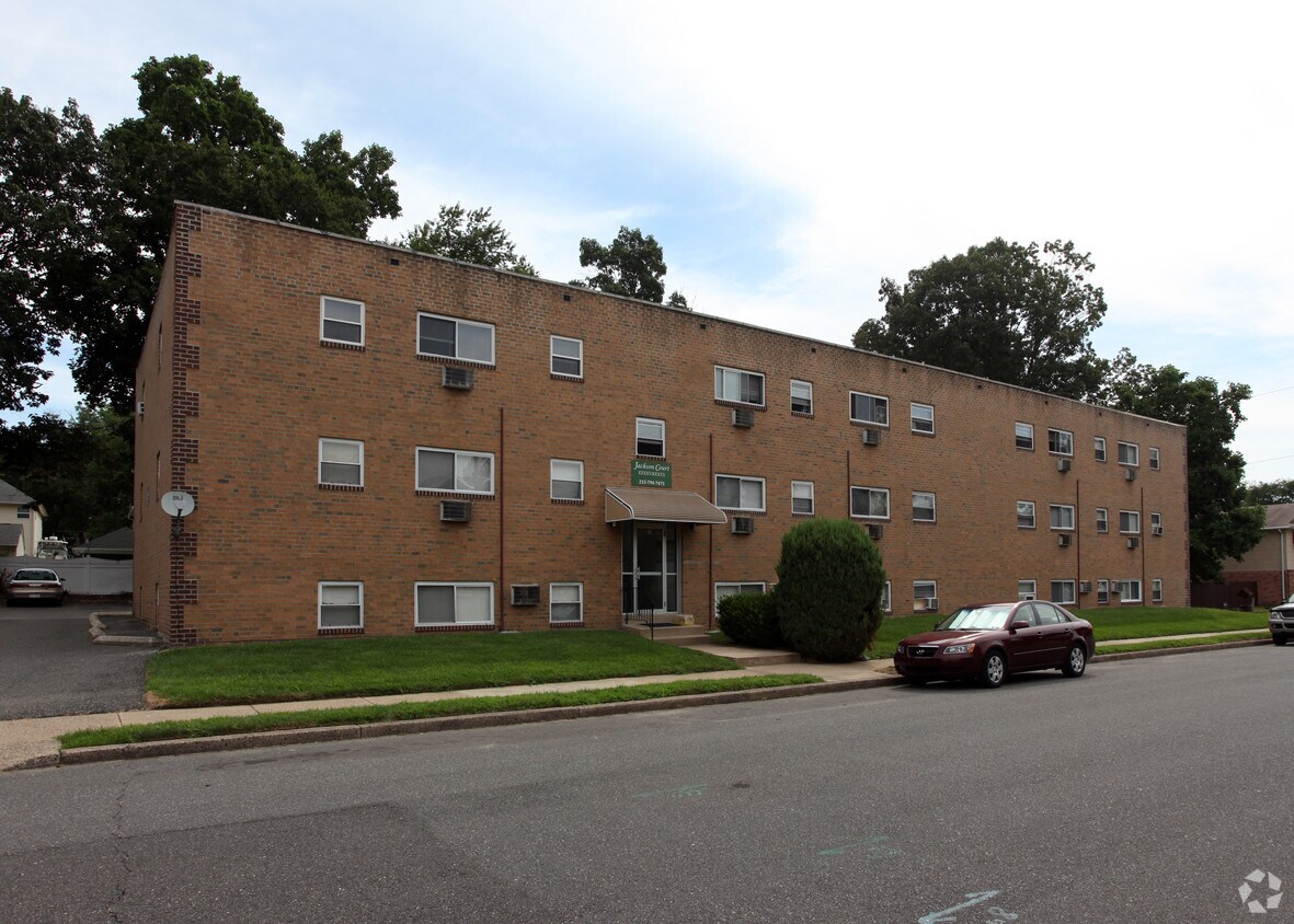 Foto del edificio - Pearson Court Apartments