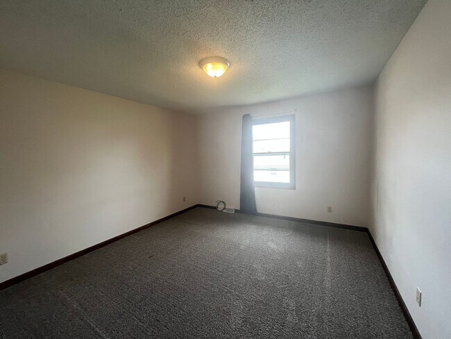 Foto del edificio - 401 W Jackson St