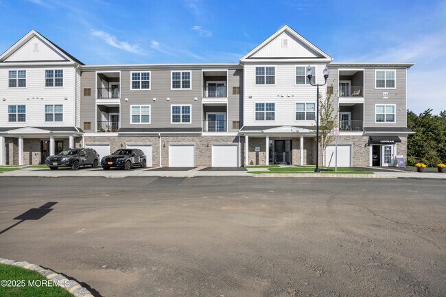 Foto del edificio - 28211 Radford Ct