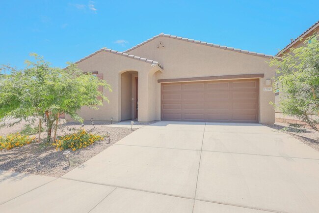 Building Photo - 4 Bedroom, 3 Bath