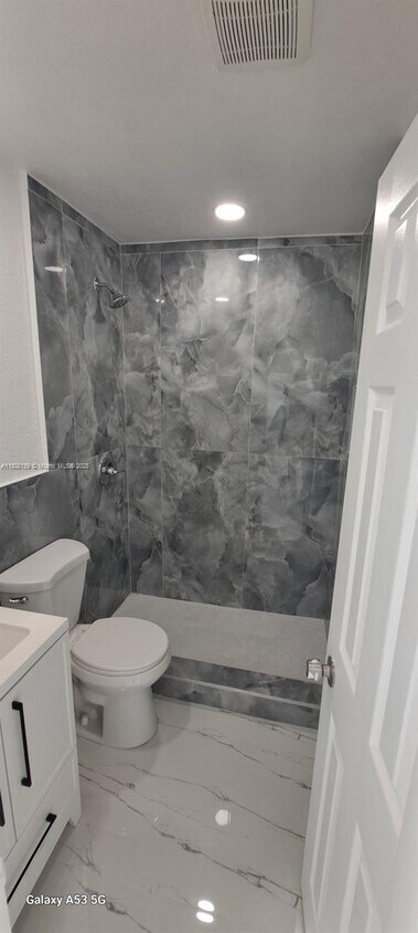 Foto del edificio - 2938 NW 61st St