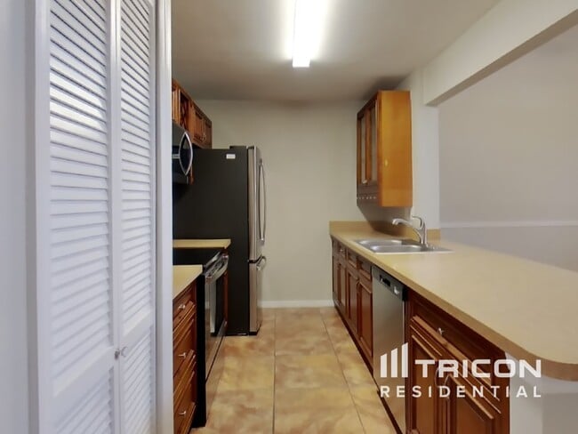 Building Photo - 6728 Magnolia Pointe Cir