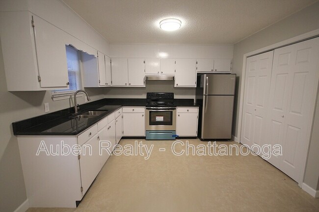 Building Photo - 201 Barnhardt Cir