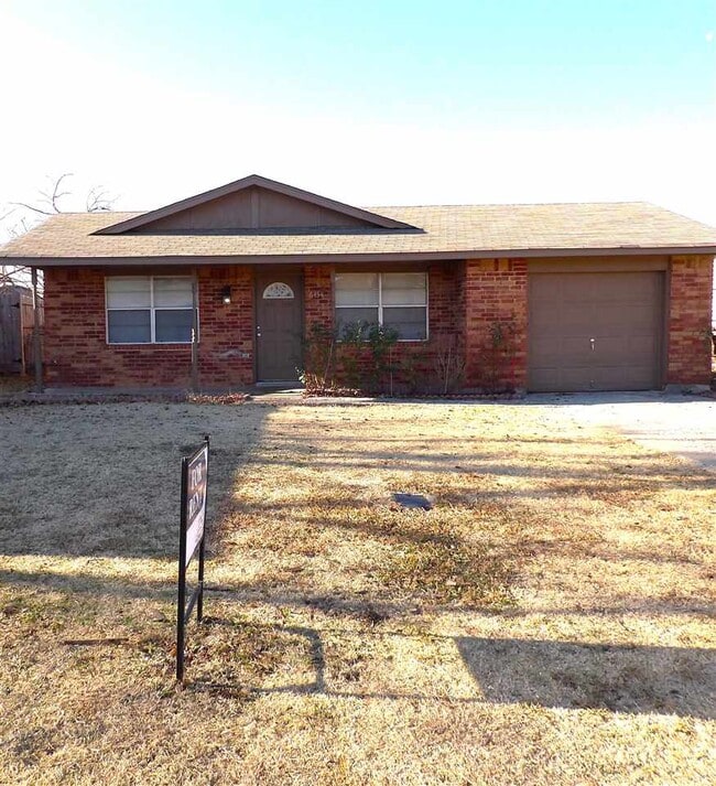 Building Photo - 6454 NW Columbia Ave