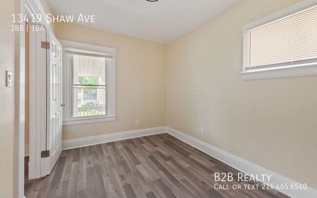 Foto del edificio - 13419 Shaw Ave
