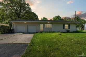 Building Photo - 500 Trombley Rd