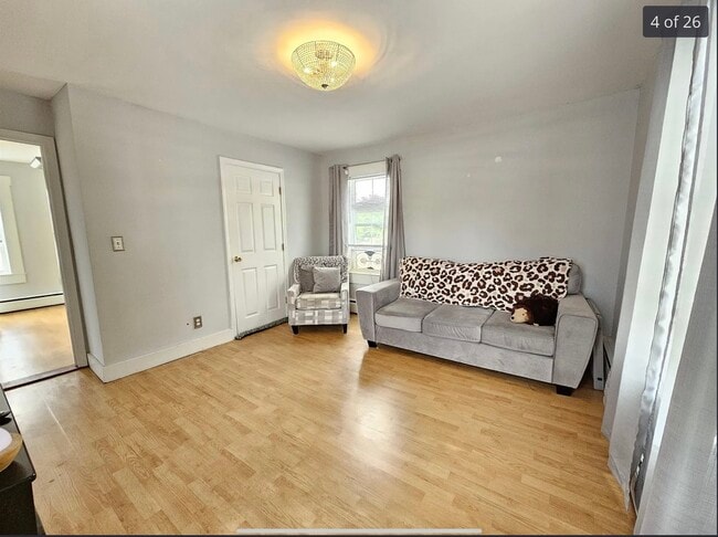 Building Photo - 377 Nashua St