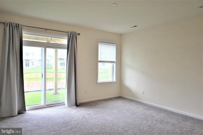 Building Photo - 61 Becker Dr