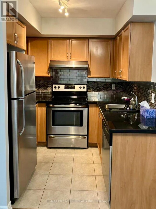 Building Photo - 17-1817 Barberry Pl