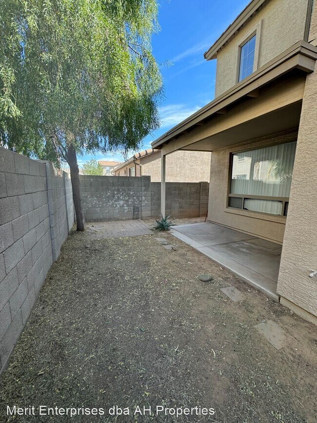 Building Photo - 3 br, 2.5 bath House - 9014 E GABLE AVE