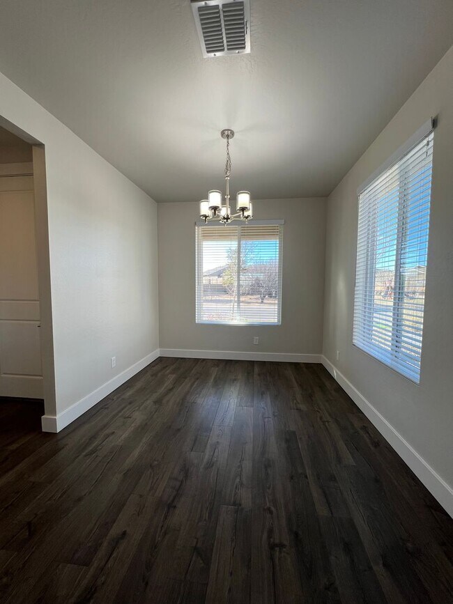Foto del edificio - 3 Bedroom + Office in Highlands Ranch, Chi...