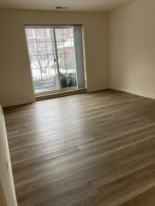 Foto del edificio - 111 Hunt Club Dr