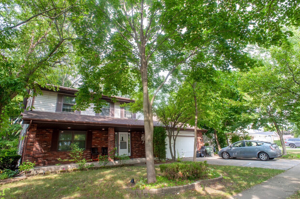 Foto principal - 1147 Garfield Ave