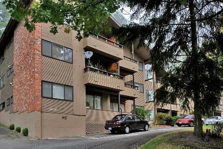 Foto principal - 2 bedroom in Bellevue WA 98006