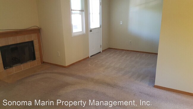 Foto del edificio - 3 br, 2 bath House - 61 Francis Circle