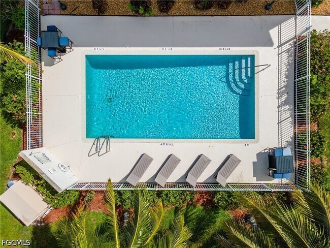 Foto del edificio - 5612 Rose Garden Rd