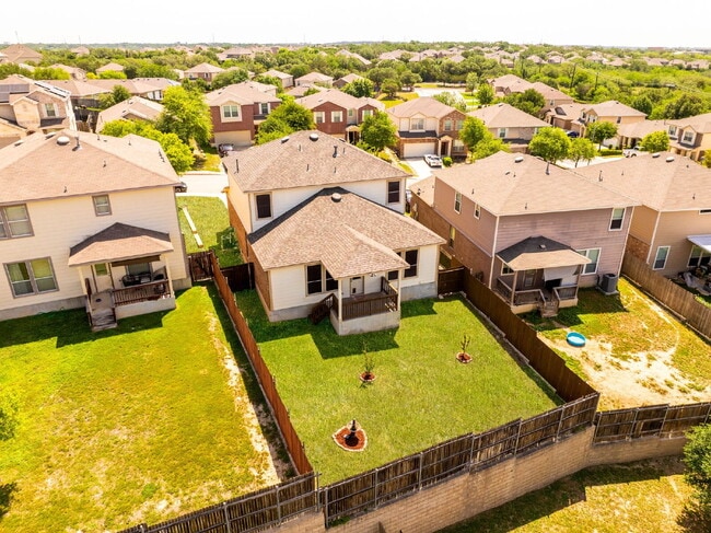 Building Photo - Flexible 5-Bedroom Rental Home in Alamo Ra...