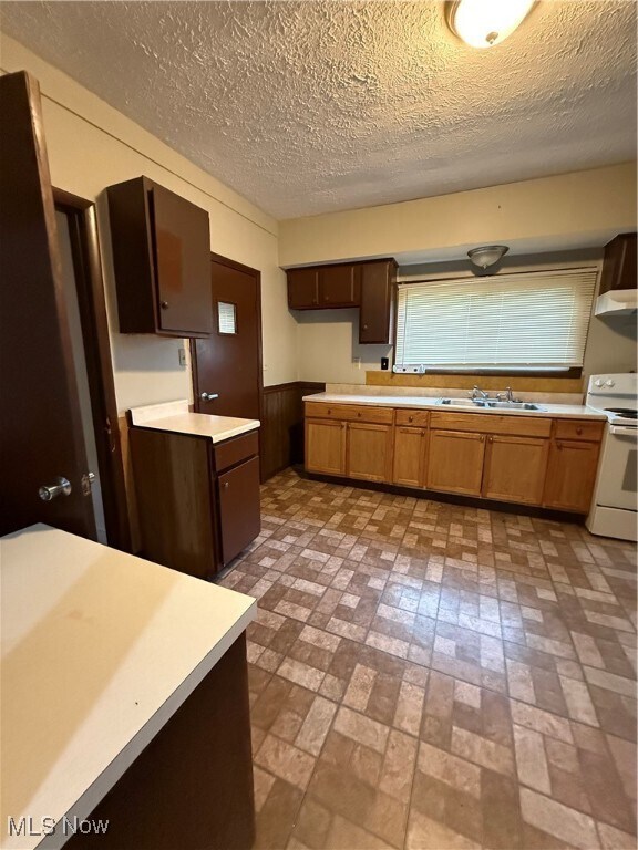 Foto principal - 1214 Bellows St