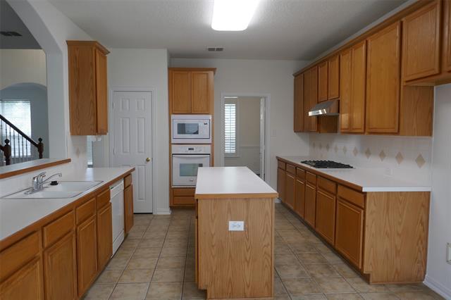 Building Photo - 8221 Fountain Springs Dr
