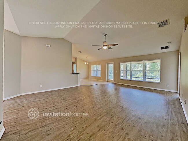 Building Photo - 560 Hearthglen Blvd