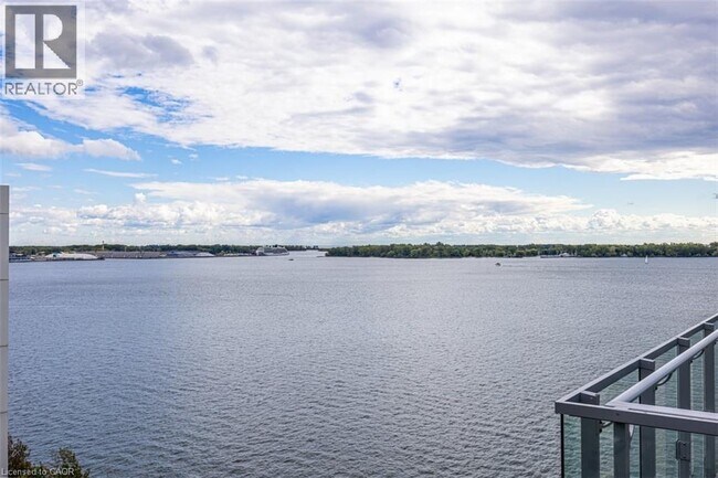 Photo du bâtiment - 29 Queens Quay E