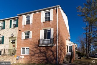 Building Photo - 10742 Cordage Walk