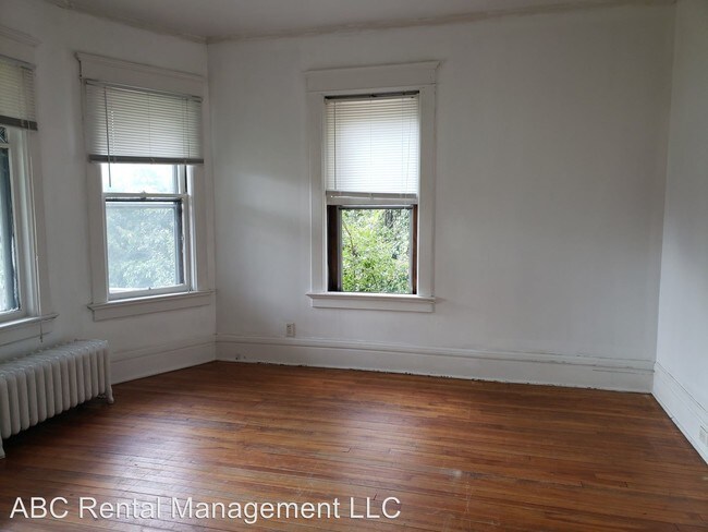 Building Photo - 1339 Grand Ave