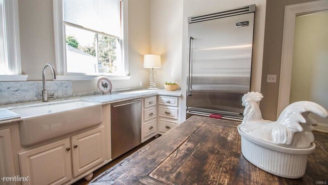 Building Photo - 6 br, 5 bath House - 1425 Wentworth Ave