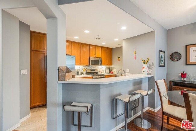 Foto del edificio - 12963 W Runway Rd