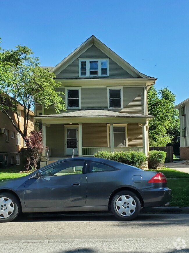 Building Photo - 1426 E St