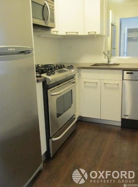 Building Photo - 220 East 63rd Street