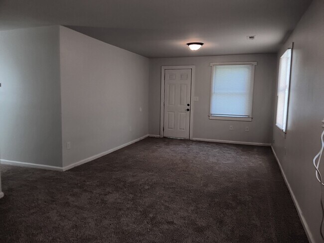 Foto del edificio - 366 Graham Dr SW