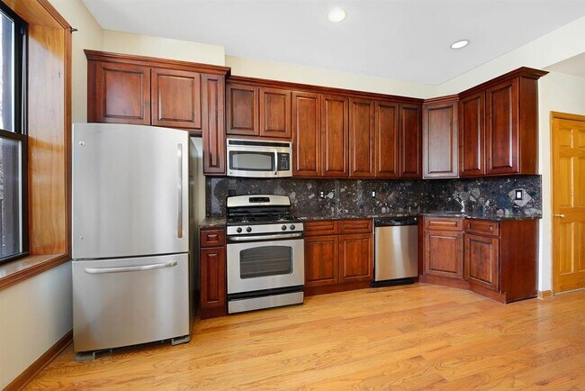 Foto del edificio - 1029 Willow Ave