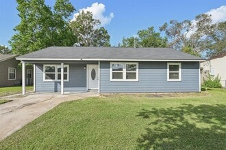 Building Photo - 1109 San Felipe St