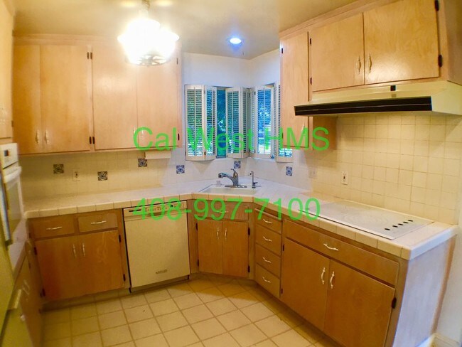 Foto del edificio - 2802 Meridian Ave