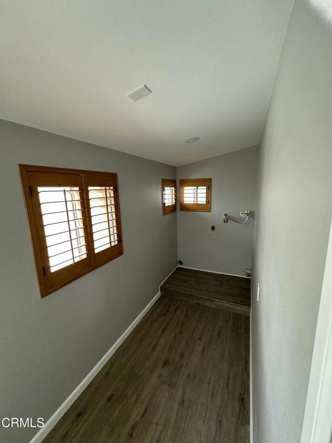 Foto del edificio - 40 Mission Dr