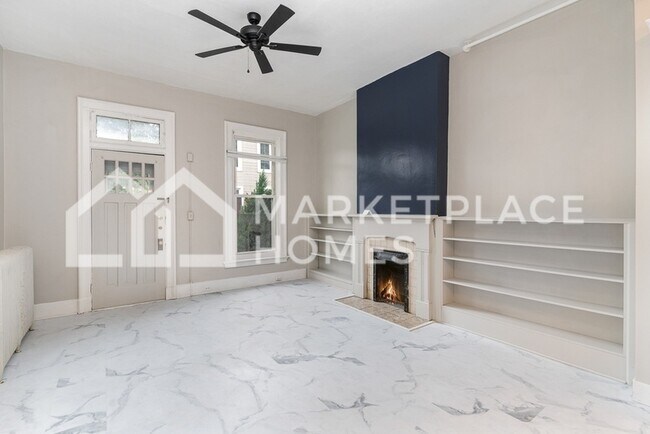 Building Photo - 728 Dalton St