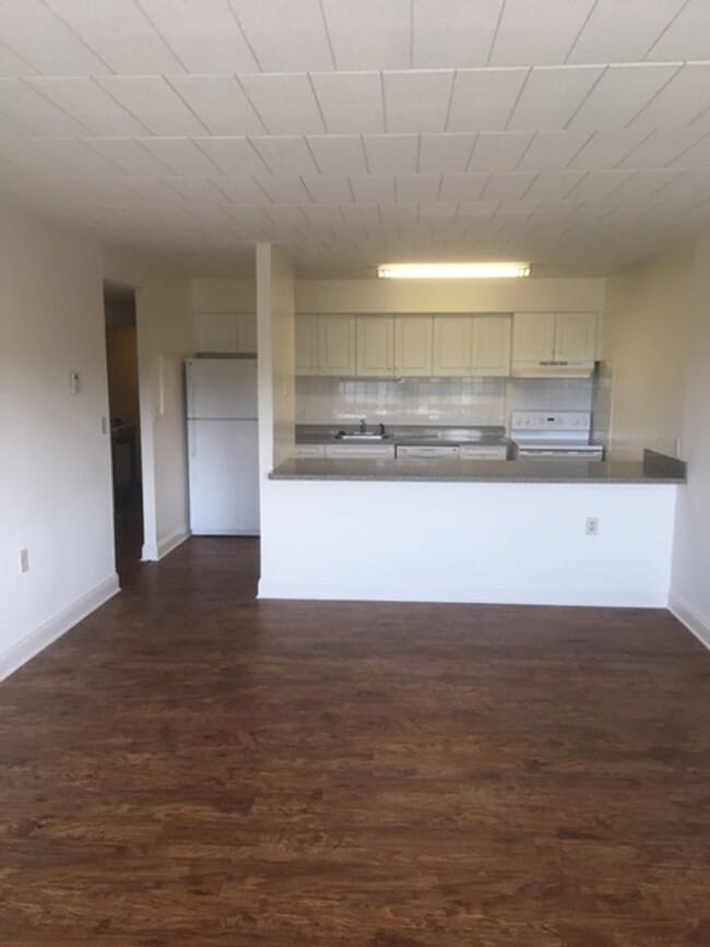 Interior Photo - Whitney Towers