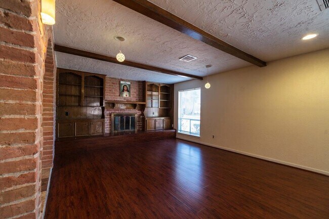 Foto del edificio - 13334 Indian Blanket Ln