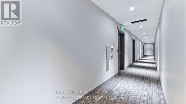 Photo du bâtiment - 2375 Bronte Rd