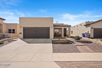 Building Photo - 14648 Boer Trl Ave