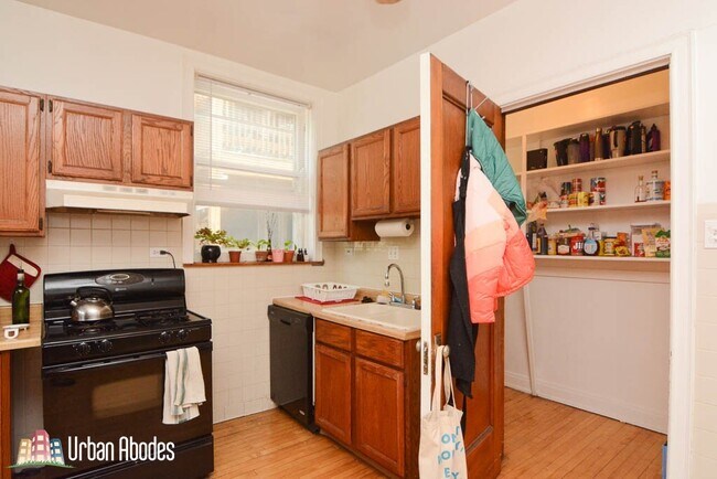 Foto del edificio - 6310 N Glenwood Ave
