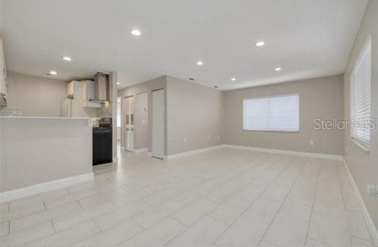 Building Photo - 334 48th Ave N