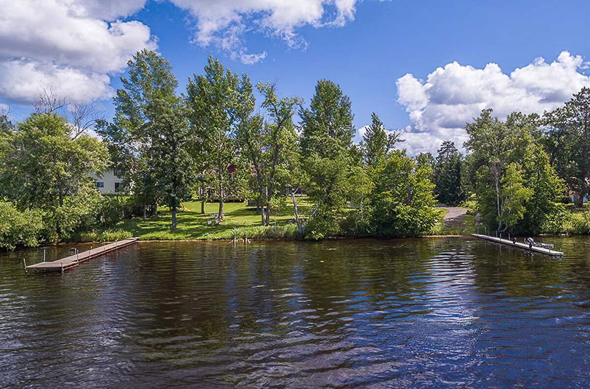 Lakefront View - 14935 Wonderland Park Rd