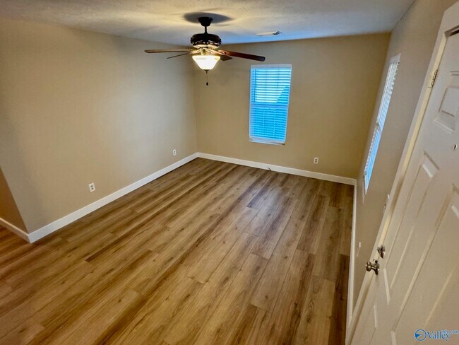 Foto del edificio - 4013 Pine Ave SW