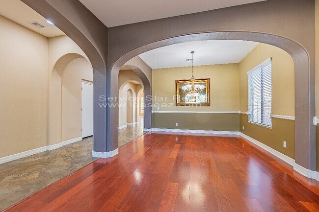 Foto del edificio - 2415 W Mineral Rd