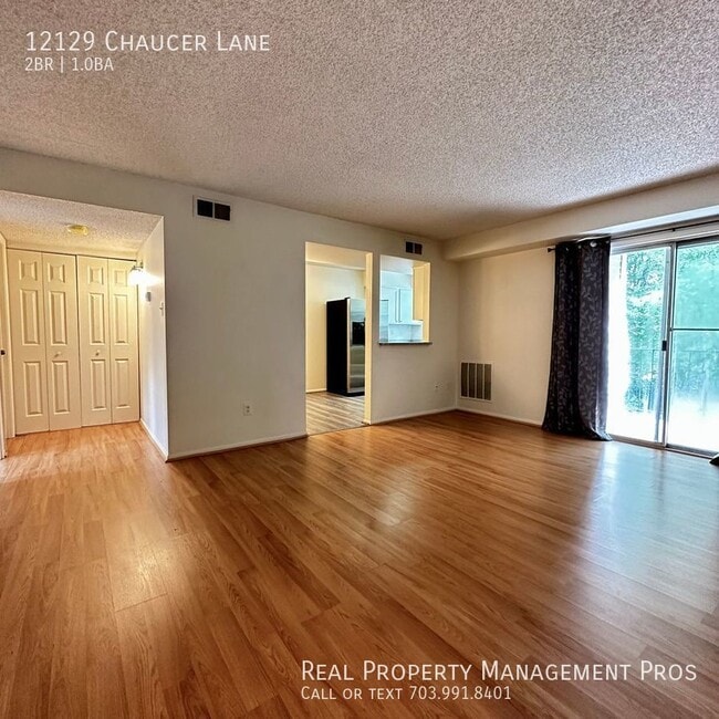 Building Photo - 12129 Chaucer Ln